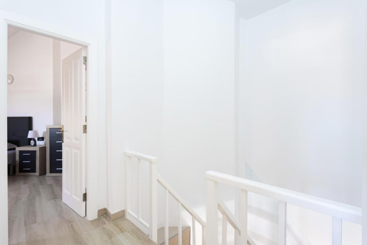 Exclusive Attic Las Vistas 3 With Breathtaking Sea View, Only 100 M To The Sea, Heated Pool, Aircon, Wifi Arona  Exterior foto